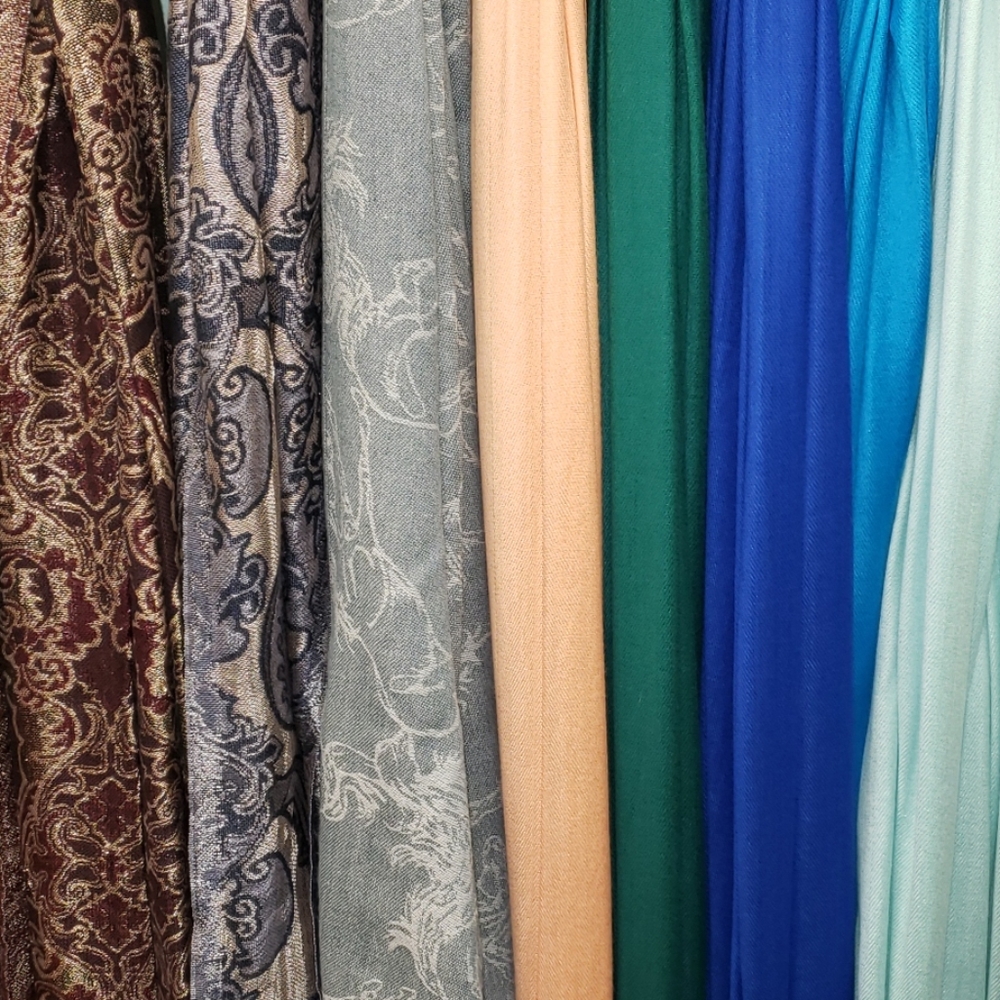 PASHMINAS - Picture 2 of 4